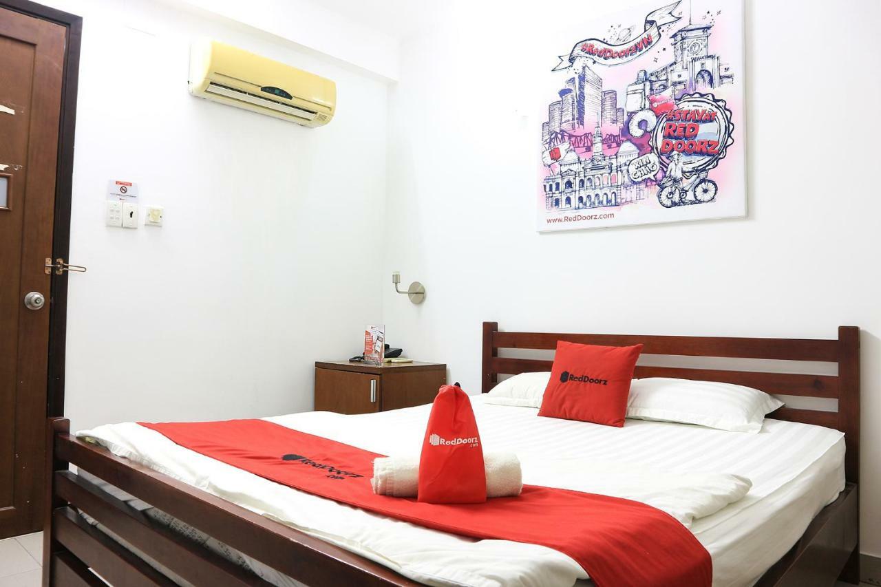 Reddoorz Near Gia Dinh International Hospital Hotell Ho Chi Minh-staden Exteriör bild