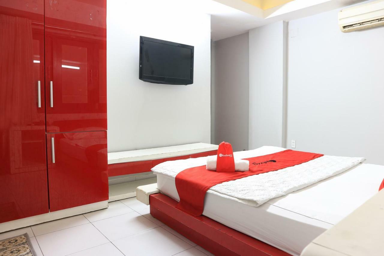 Reddoorz Near Gia Dinh International Hospital Hotell Ho Chi Minh-staden Exteriör bild